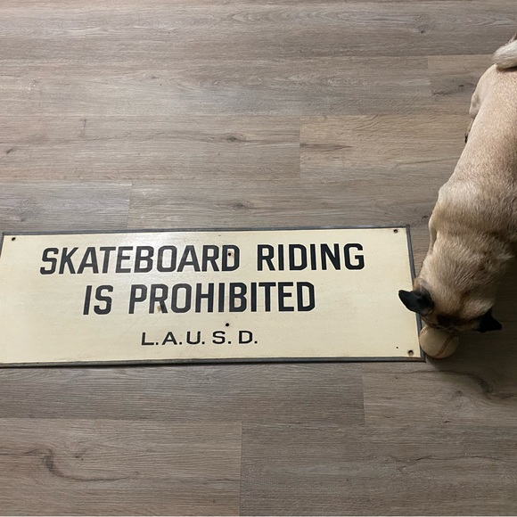 Vintage ‘Skateboard Riding is Prohibited’ Los Angeles 1970’s Metal Large Sign - Picture 11 of 11